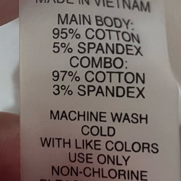 NWOT Vince Camuto Double Layered Top in Pristine Condition! - Picture 8 of 9